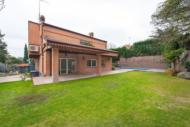 Foto 2 de Xalet en venda a Piovera - Conde Orgaz de 6 habitacions amb terrassa i piscina