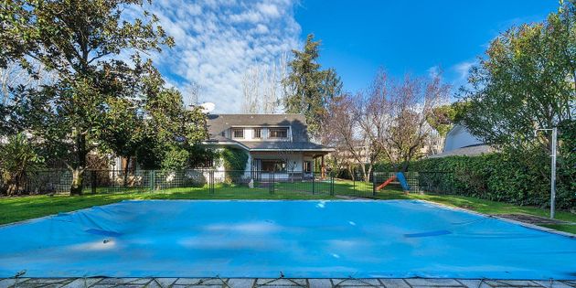 Foto 1 de Casa en venda a Mirasierra de 5 habitacions amb terrassa i piscina
