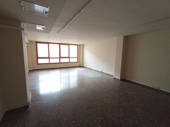 Foto 1 de Alquiler de oficina en Arrabal con aire acondicionado