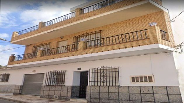 Foto 1 de Venta de casa adosada en calle Solitario de 3 habitaciones con terraza y balcón