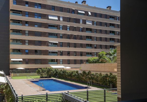 Foto 1 de Venta de ático en Perchel Sur - Plaza de Toros Vieja de 3 habitaciones con terraza y piscina