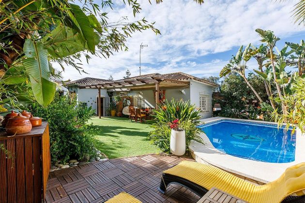 Foto 1 de Xalet en lloguer a Benajarafe – Almayate de 4 habitacions amb terrassa i piscina