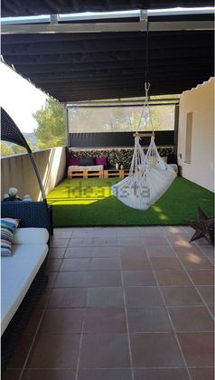 Foto 2 de Venta de chalet en Corbera de Llobregat de 4 habitaciones con terraza y garaje
