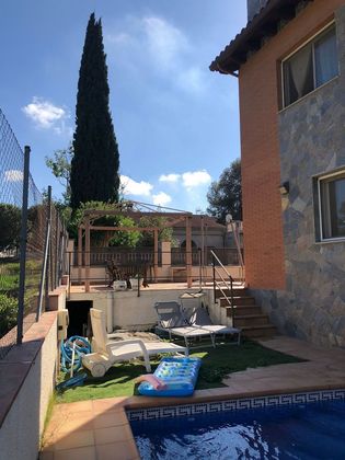 Foto 2 de Xalet en venda a Canyelles de 4 habitacions amb terrassa i piscina