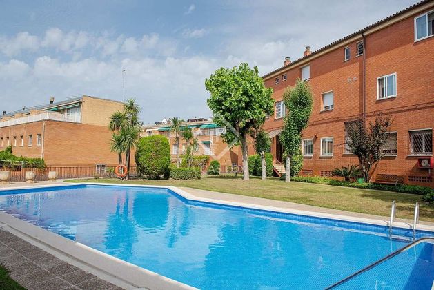 Foto 1 de Venta de piso en Parc Central - El Colomer - Pla de la Pagesa de 4 habitaciones con terraza y piscina