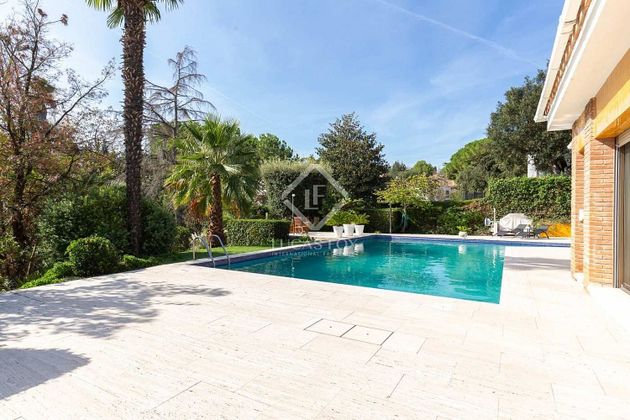 Foto 2 de Xalet en venda a Bellaterra de 7 habitacions amb piscina i jardí