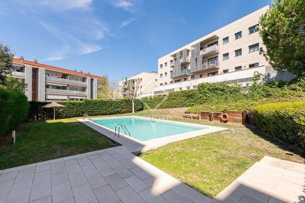 Foto 2 de Piso en venta en Can Mates  - Volpelleres de 4 habitaciones con terraza y piscina