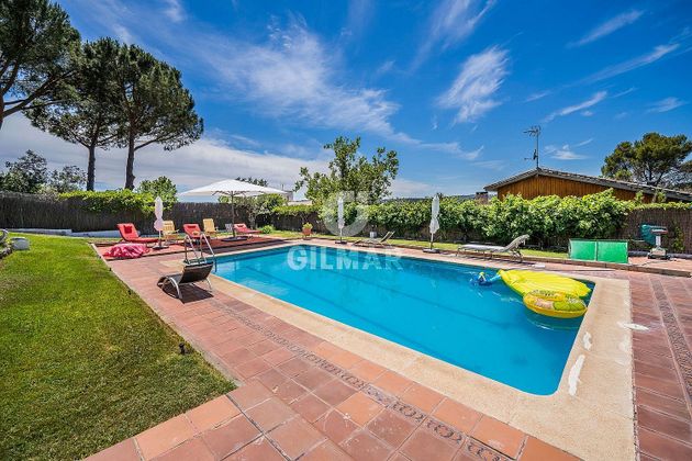 Foto 2 de Xalet en venda a Santo Domingo de 5 habitacions amb terrassa i piscina