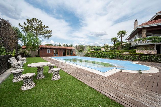 Foto 2 de Xalet en venda a Santo Domingo de 5 habitacions amb terrassa i piscina