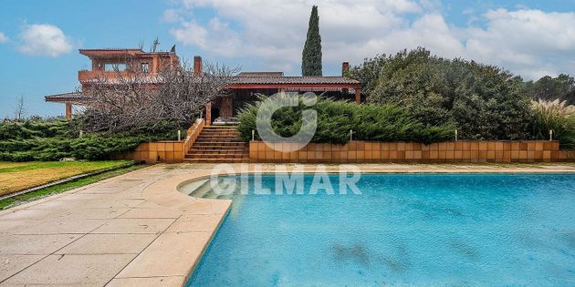 Foto 1 de Xalet en venda a Santo Domingo de 5 habitacions amb terrassa i piscina