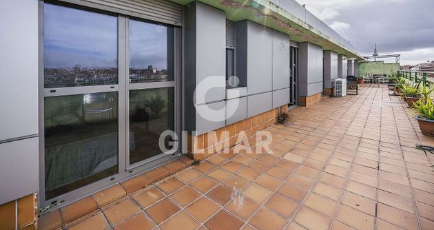 Foto 1 de Ático en venta en Guindalera de 3 habitaciones con terraza y piscina