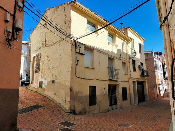 Foto 2 de Casa en venda a calle Cazadores de 4 habitacions amb balcó i calefacció