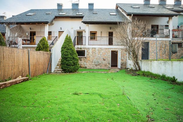 Foto 1 de Casa adossada en venda a Mataelpino de 5 habitacions amb terrassa i jardí