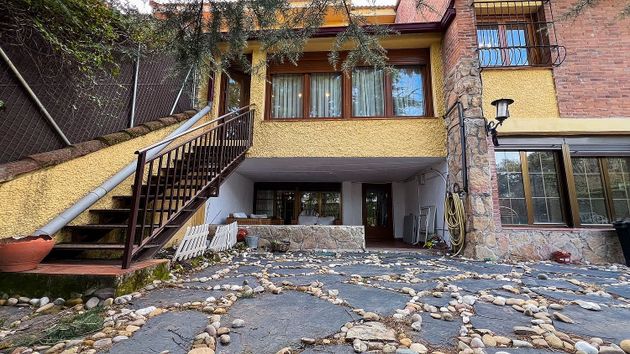 Foto 2 de Casa en venda a Alpedrete de 5 habitacions amb terrassa i piscina