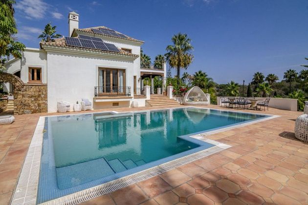Foto 1 de Venta de chalet en Benahavís de 16 habitaciones con terraza y piscina