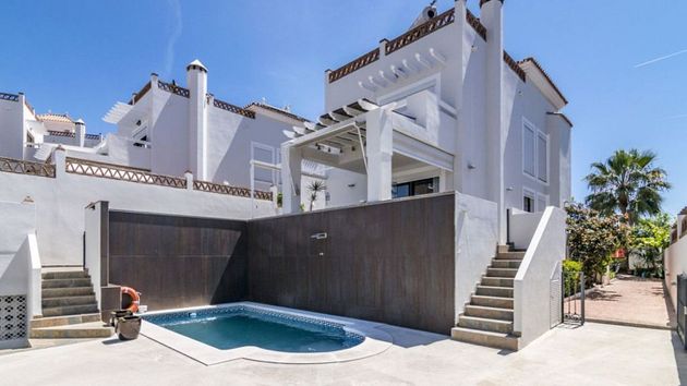 Foto 1 de Xalet en venda a El Padrón - El Velerín - Voladilla de 5 habitacions amb terrassa i piscina