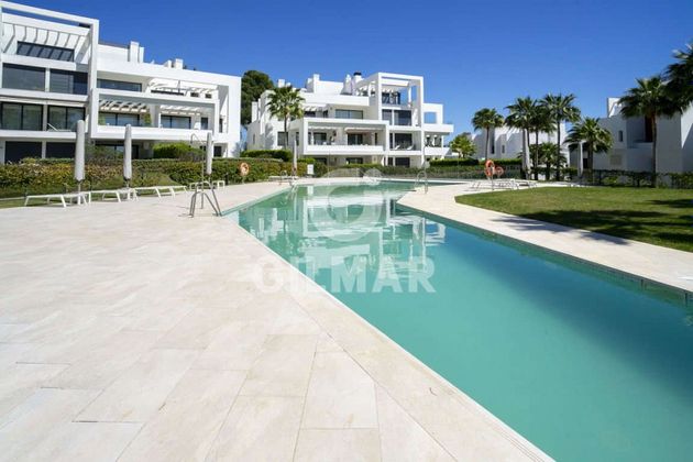 Foto 1 de Pis en venda a Paraíso - Atalaya- Benamara de 3 habitacions amb terrassa i piscina