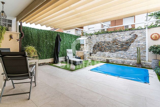 Foto 2 de Casa en venda a Hospital de 4 habitacions amb terrassa i jardí