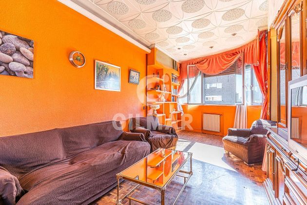 Foto 2 de Pis en venda a Moscardó de 4 habitacions amb terrassa i aire acondicionat