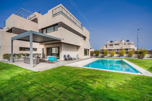 Foto 2 de Xalet en venda a Valdemarín de 5 habitacions amb terrassa i piscina