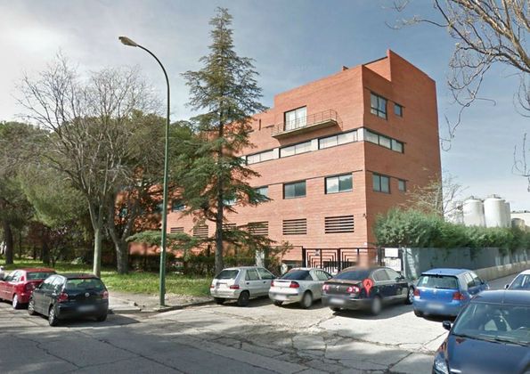 Foto 2 de Edificio en alquiler en calle Campezo de 4536 m²