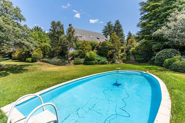 Foto 1 de Xalet en venda a El Bosque de 5 habitacions amb terrassa i piscina