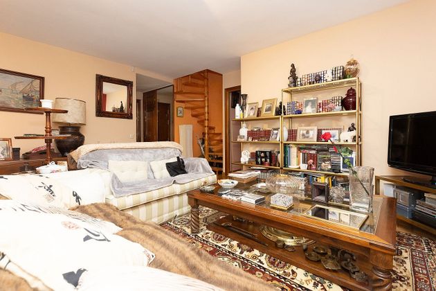 Foto 2 de Àtic en venda a Cuatro Caminos de 3 habitacions amb terrassa i garatge