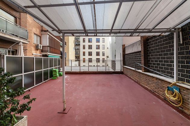 Foto 2 de Piso en alquiler en Fuente del Berro de 2 habitaciones con terraza y garaje