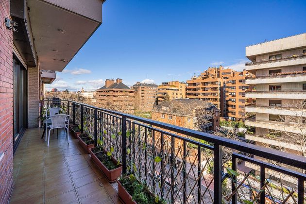 Foto 1 de Pis en venda a Nueva España de 4 habitacions amb terrassa i garatge