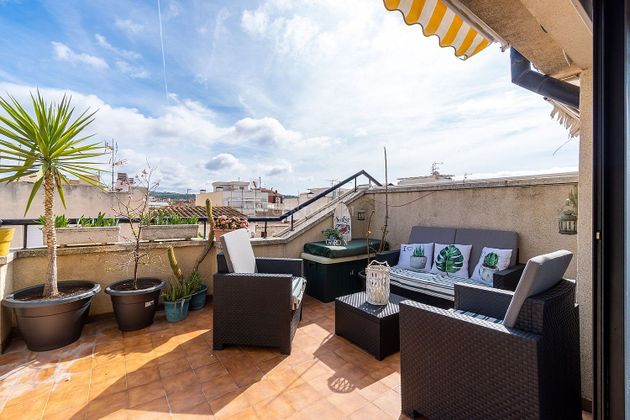 Foto 2 de Dúplex en venda a calle Nou de 3 habitacions amb terrassa i aire acondicionat