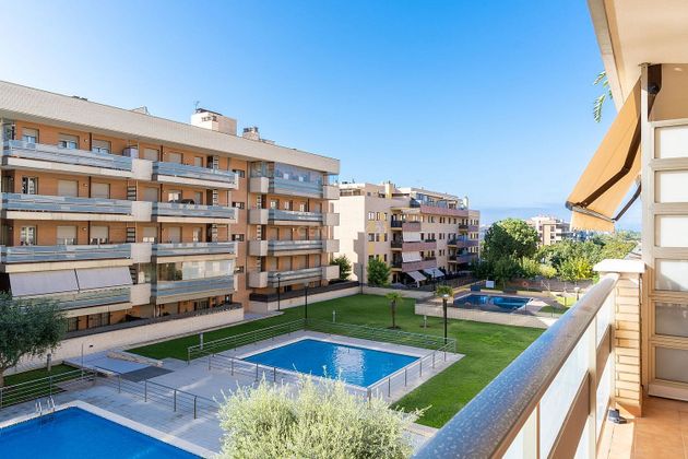 Foto 2 de Pis en venda a calle De Domènec Sugrañes i Gras de 2 habitacions amb terrassa i piscina