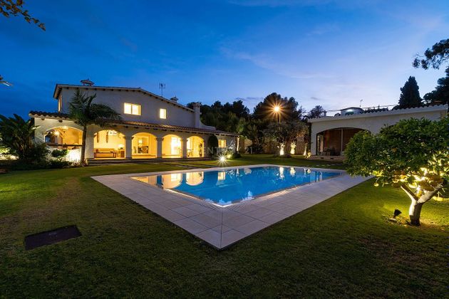 Foto 2 de Casa en venda a avenida De Joan Margets de 5 habitacions amb terrassa i piscina
