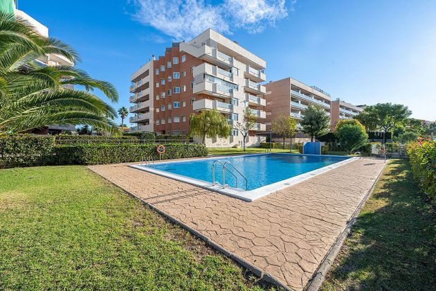 Foto 2 de Pis en venda a calle De Barcelona de 2 habitacions amb terrassa i piscina