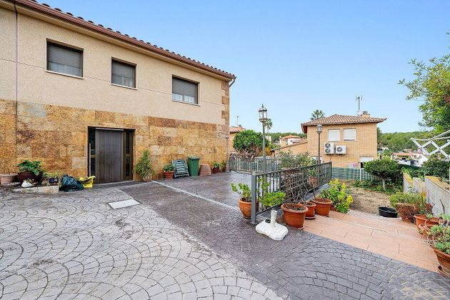 Foto 1 de Casa en venda a calle Del Priorat de 3 habitacions amb terrassa i piscina