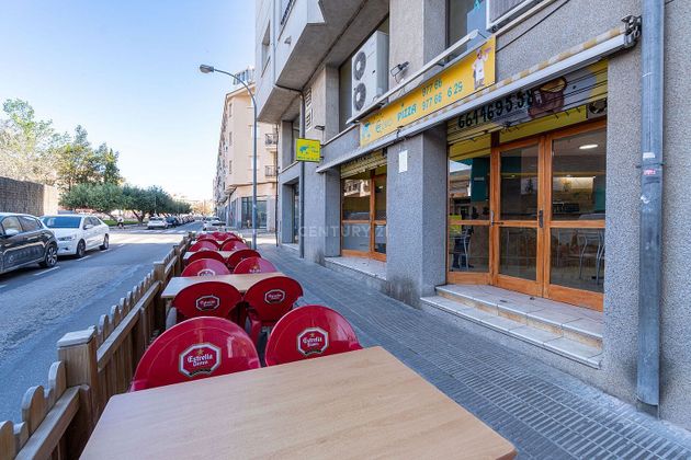 Foto 2 de Local en venta en calle Reial con terraza y aire acondicionado