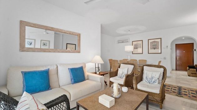 Foto 2 de Pis en venda a Guadalmina de 3 habitacions amb terrassa i piscina