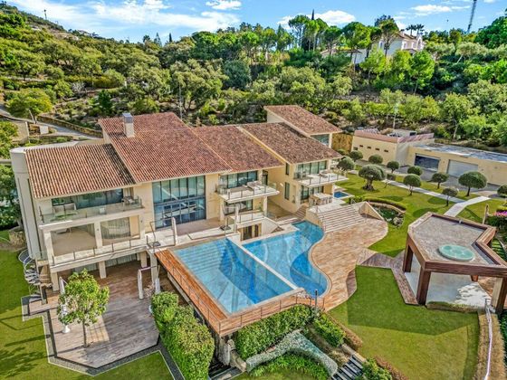 Foto 1 de Casa en venda a calle La Zagaleta de 9 habitacions amb terrassa i piscina