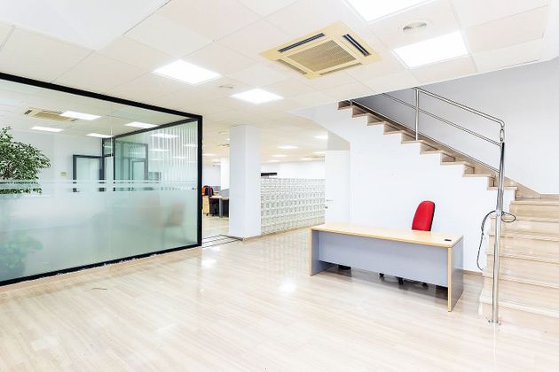 Foto 2 de Alquiler de oficina en Campanillas de 600 m²