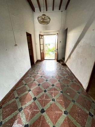Foto 2 de Casa adossada en venda a Llubí de 3 habitacions amb terrassa i jardí