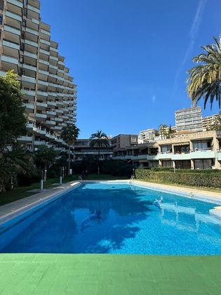 Foto 2 de Pis en venda a La Bonanova - Portopí de 2 habitacions amb terrassa i piscina