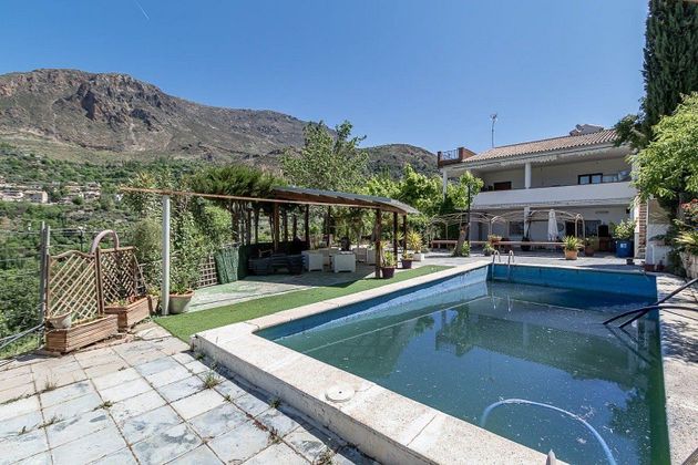 Foto 2 de Xalet en venda a Guejar Sierra de 10 habitacions amb terrassa i piscina