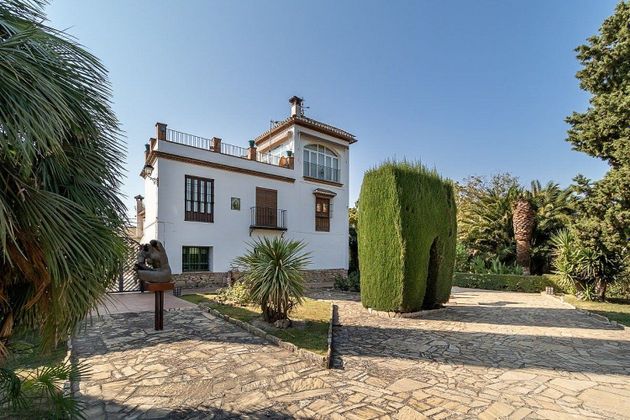 Foto 2 de Chalet en venta en carretera Granada Málaga de 25 habitaciones con terraza y piscina