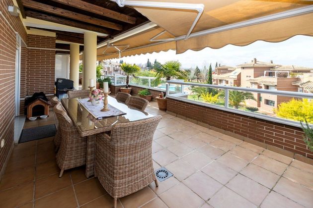 Foto 1 de Piso en venta en calle Chorreras de 3 habitaciones con terraza y piscina