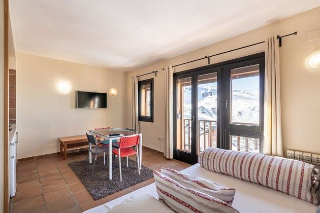 Foto 2 de Pis en venda a Cenes de la Vega de 1 habitació amb terrassa i calefacció