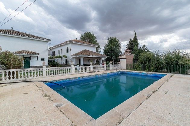 Foto 2 de Xalet en venda a Atarfe de 11 habitacions amb terrassa i piscina