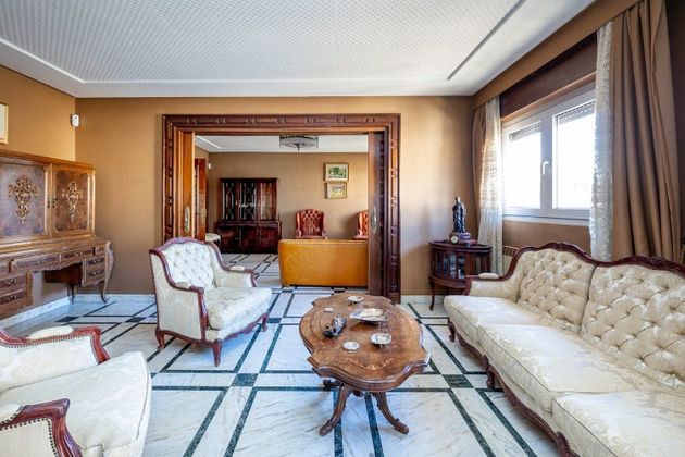 Foto 2 de Piso en venta en San Matías - Realejo de 5 habitaciones con terraza y garaje