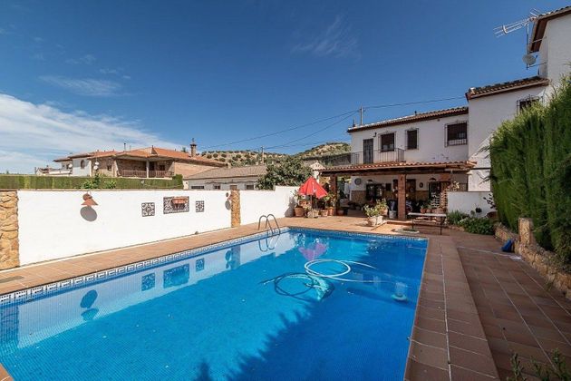 Foto 2 de Xalet en venda a Deifontes de 4 habitacions amb terrassa i piscina
