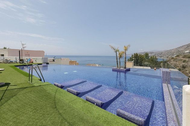 Foto 2 de Piso en venta en Sorvilán de 2 habitaciones con terraza y piscina