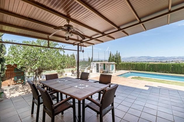 Foto 2 de Xalet en venda a Alhendín de 7 habitacions amb terrassa i piscina