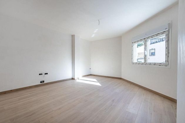 Foto 2 de Venta de piso en Zagra de 3 habitaciones y 142 m²